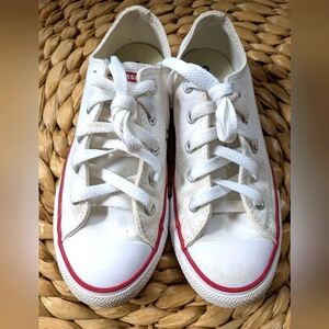 Chuck Taylor Converse All Star Canvas Low Top Sneaker Shoe Youth Size 1